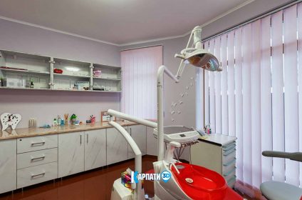 Ужгород стоматологічна клініка Dental Classic
