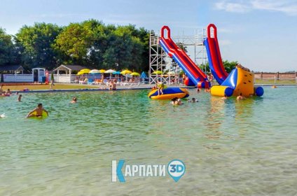 Аквапарк водні гірки