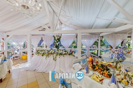 Готель Фемілі ресторан