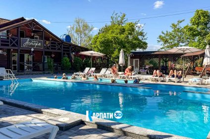 Басейни, Асторія