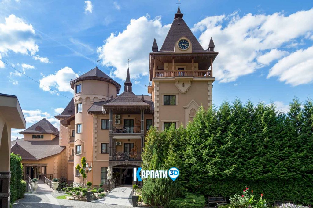Готель Камелот