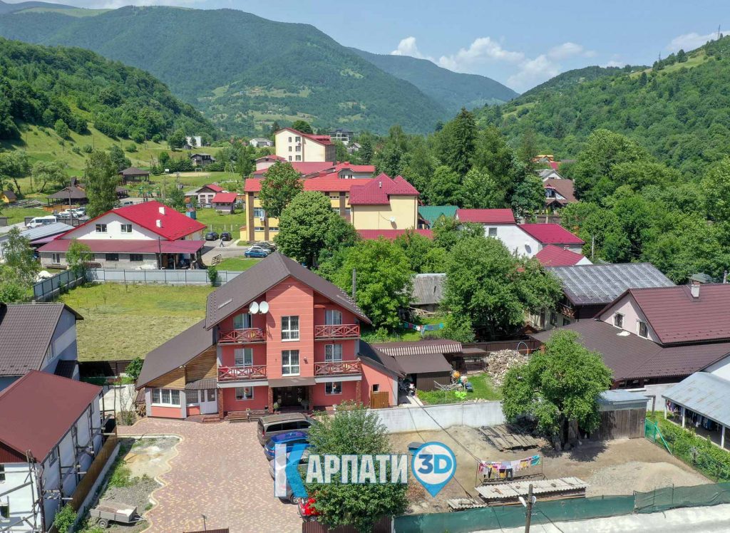 кваси готель корона