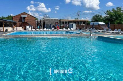 База Мілана